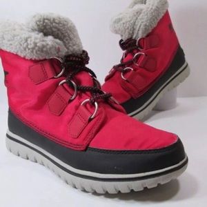 Sorel candy apple red water resistant boots